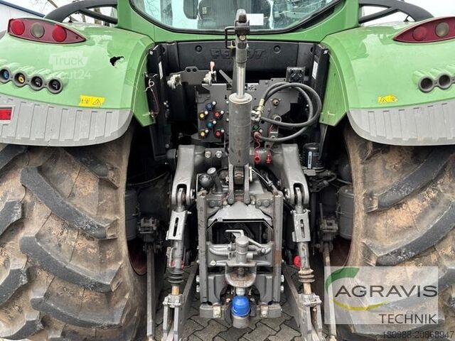 Tractor Fendt 720 VARIO S4 Profi Plus