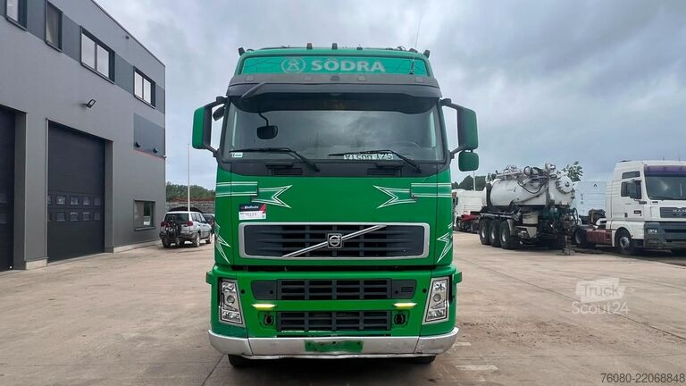 Podvozok s kabínou Volvo FH 520 (6X4 / LONG CHASSIS / FRONT STEEL)