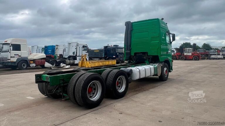 Podvozok s kabínou Volvo FH 520 (6X4 / LONG CHASSIS / FRONT STEEL)