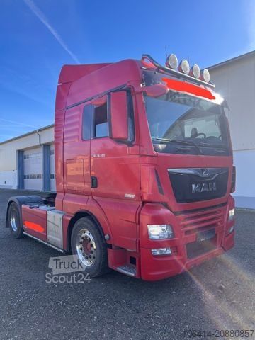 Tracteur routier standard MAN TGX 18.580