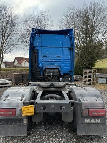 Tracteur routier standard MAN TGS 18.580