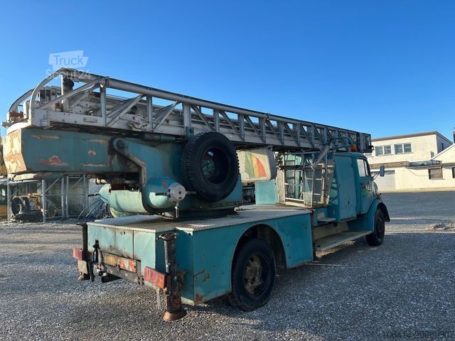 Plataforma elevadora sobre camión MERCEDES-BENZ LF 1113- LP1413