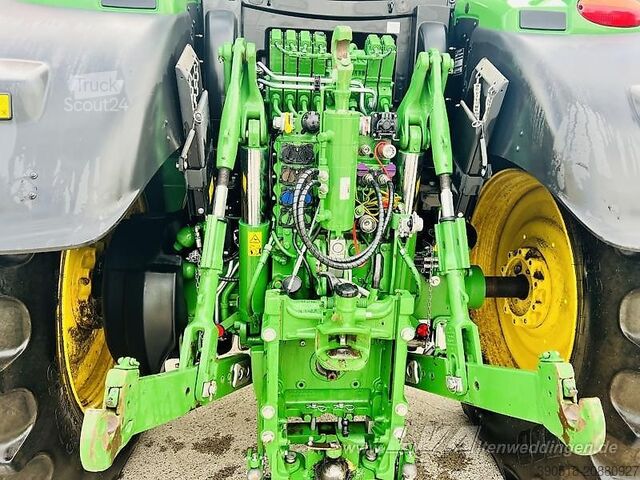 Tractor John Deere 6215R ULTIMATE