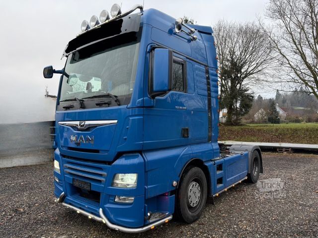 Tracteur routier standard MAN TGX 18.500