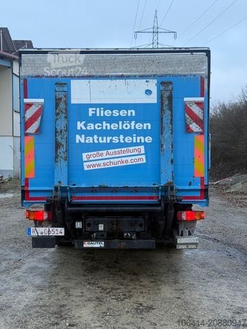 Camião plataforma com lona MAN TGM 18.340