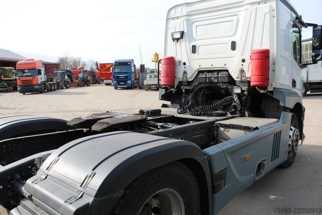شاحنة مواد خطرة MERCEDES-BENZ 1840 4x2 BLS - Nr.: 632