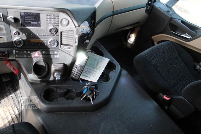 شاحنة مواد خطرة MERCEDES-BENZ 1840 4x2 BLS - Nr.: 632