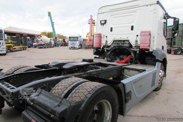 Nákladní vůz na nebezpečné materiály MERCEDES-BENZ 1840 4x2 BLS - Nr.: 294