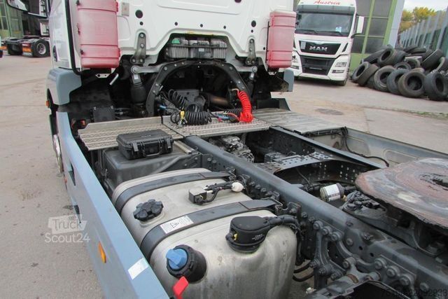 Nákladní vůz na nebezpečné materiály MERCEDES-BENZ 1840 4x2 BLS - Nr.: 294