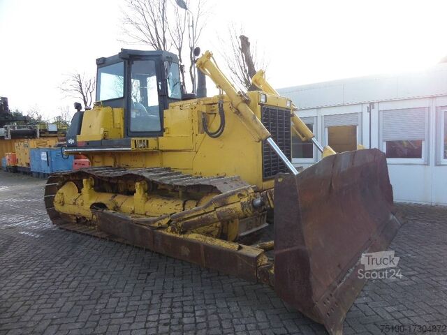 Stroj za izravnavo Komatsu D85P-21