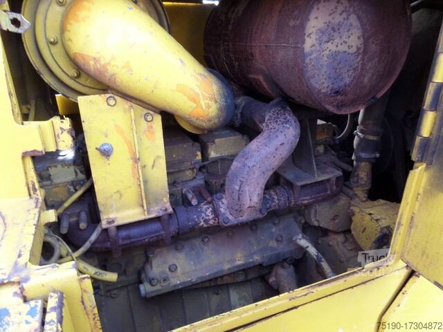 Stroj za izravnavo Komatsu D85P-21