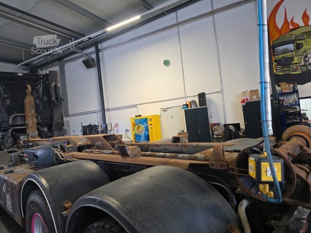 Kanca kasalı yük kamyonu (roll-off) MERCEDES-BENZ Arocs Aufbau Haken Hook Hiab XR26 / Meiller