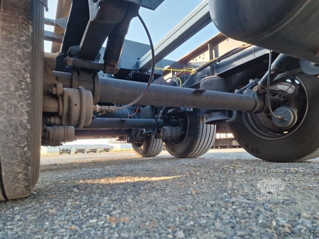 Ημιρυμουλκούμενο εναλλάξιμου αμαξώματος KRONE SD / Liftachse / 11.035-12.640