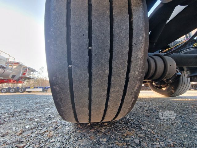 Ημιρυμουλκούμενο εναλλάξιμου αμαξώματος KRONE SD / Liftachse / 11.035-12.640