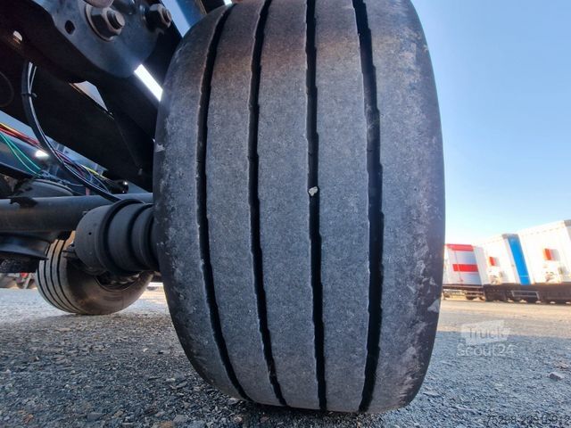 Ημιρυμουλκούμενο εναλλάξιμου αμαξώματος KRONE SD / Liftachse / 11.035-12.640