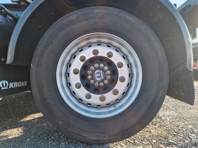 Ημιρυμουλκούμενο εναλλάξιμου αμαξώματος KRONE SD / Liftachse / 11.035-12.640