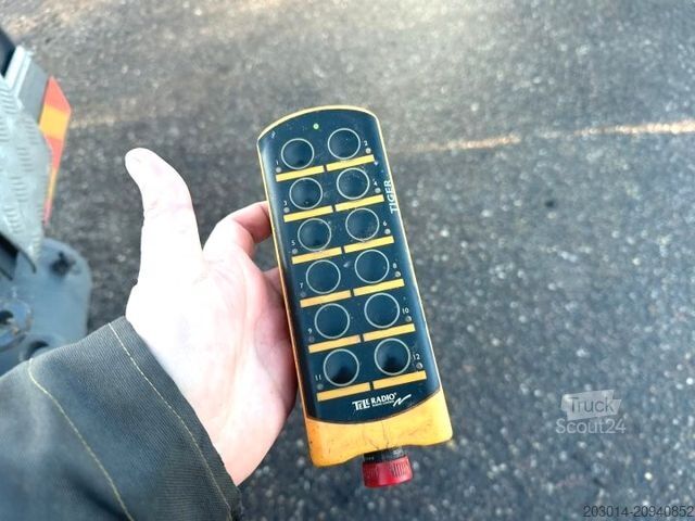 Tipvogn MERCEDES-BENZ Actros 2551 Dreiseiten Getreidekipper 6x2