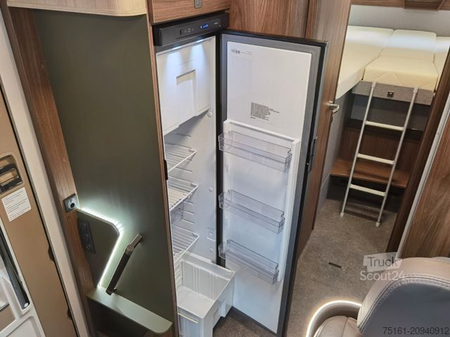 Pusiau integruotas kemperis EURAMOBIL PROFILA T 726 EB /- 2026 - / GOLD - LEVEL  PAKET