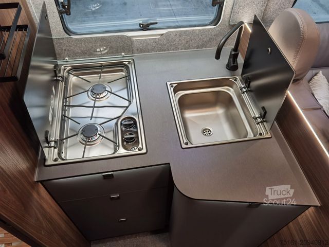 Pusiau integruotas kemperis EURAMOBIL PROFILA T 726 EB /- 2026 - / GOLD - LEVEL  PAKET