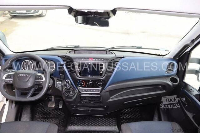 Minibús Iveco Mobi / 8.6m / Euro 6 / 33pl. / Automatic