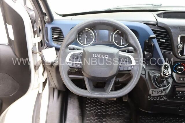 Kleinbus Iveco Mobi / 8.6m / Euro 6 / 33pl. / Automatic / Vand...