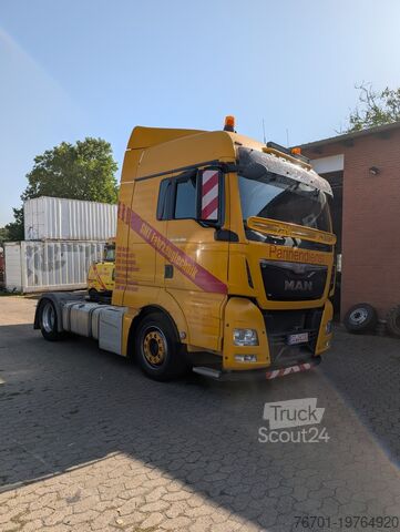 Volumen SZM MAN TGX 18.480 Lowliner Hubsattelplatte