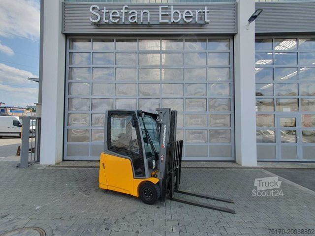 Челен мотокар JUNGHEINRICH EFG 215 / Triplex 4.25m / SS / nur 1.680h / 2021