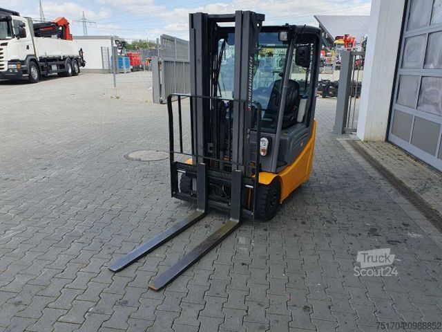 Челен мотокар JUNGHEINRICH EFG 215 / Triplex 4.25m / SS / nur 1.680h / 2021