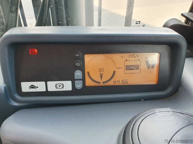 Челен мотокар JUNGHEINRICH EFG 215 / Triplex: 4.25m! / SS / 4.166h / 2024