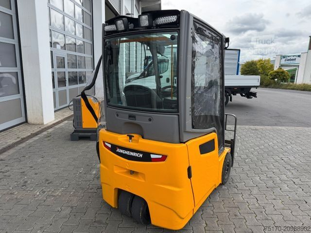 Челен мотокар JUNGHEINRICH EFG 215 / Triplex: 4.25m! / SS / nur 3.298h!