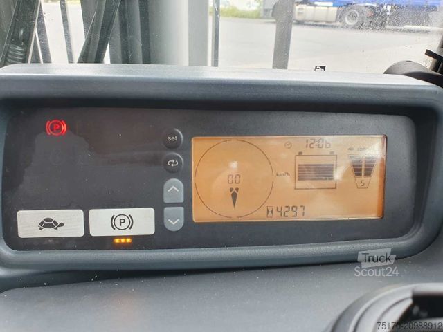 Челен мотокар JUNGHEINRICH EFG 215 / Triplex: 4.25m! / SS /  4.297h!