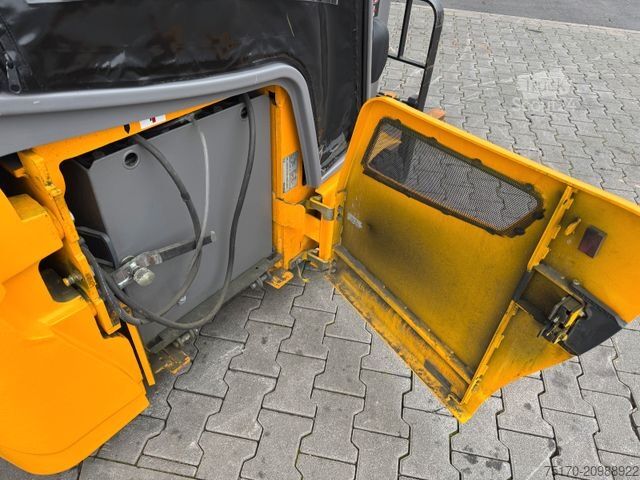 Челен мотокар JUNGHEINRICH EFG 215 / Triplex: 4.25m! / SS / 4.168h / 2024