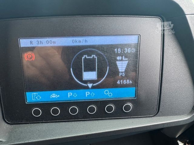 Челен мотокар JUNGHEINRICH EFG 215 / Triplex: 4.25m! / SS / 4.168h / 2024