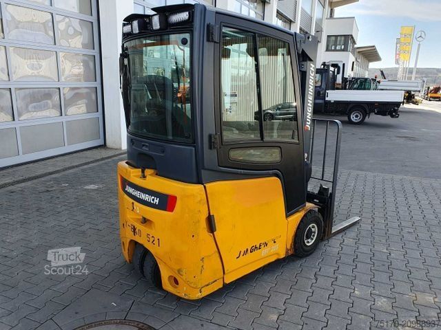 Челен мотокар JUNGHEINRICH EFG 215 / Triplex: 4.35m! / SS / nur 2.054h!