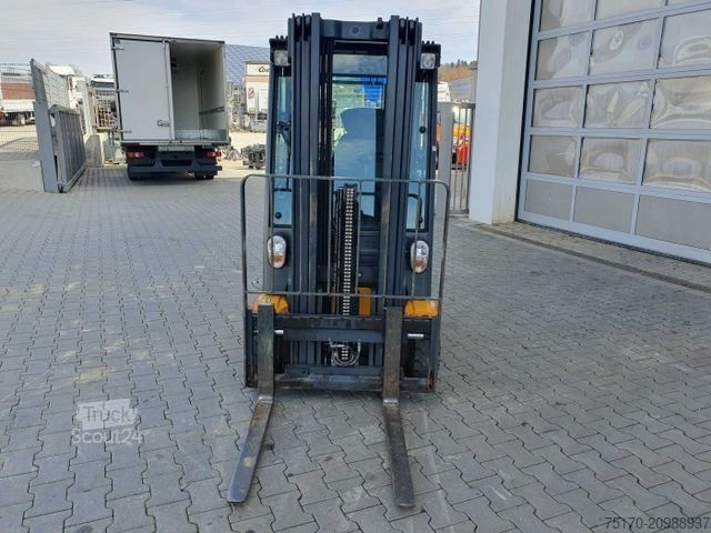 Челен мотокар JUNGHEINRICH EFG 215 / Triplex: 4.35m! / SS / nur 2.054h!