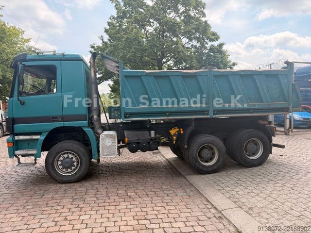 Camion basculante trilateral MERCEDES-BENZ Actros 3348 6x6 Dreiseiten-Kipper Meiller EPS
