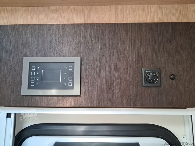 Alkoof camper FORSTER A 699 DVB Luftfederung Sat/TV Solar Markise