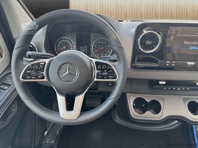 Half-integraal camper EURAMOBIL Profila T 726 QF Luminary -S SAT/SOLAR/VeloSlide