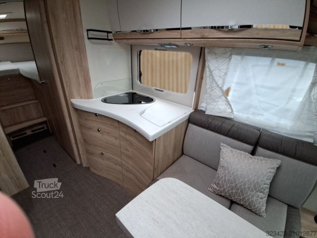 Camping-car intégral EURAMOBIL Integra Line IL 720 EF Solar/Dachklima/Mark/Navi