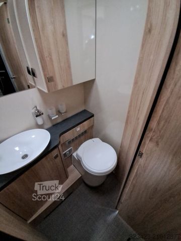 Camping-car intégral EURAMOBIL Integra Line IL 720 EF Solar/Dachklima/Mark/Navi