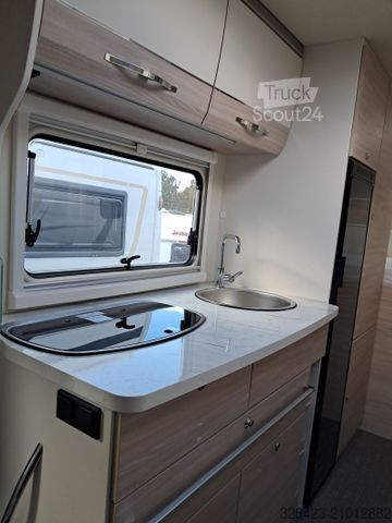 Capucine EURAMOBIL Activa One AO 690 HB Travel-Paket/Mark./Lithium.