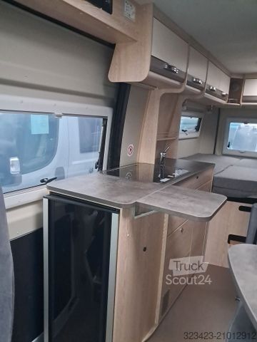 Camping-car PÖSSL Summit 600 Fiat 180 PS Mark./AHK/Navi/Solar