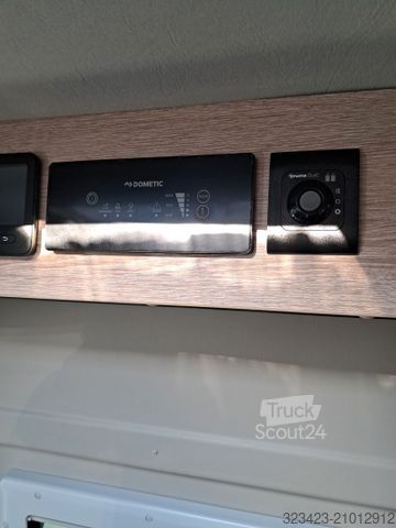 Camping-car PÖSSL Summit 600 Fiat 180 PS Mark./AHK/Navi/Solar