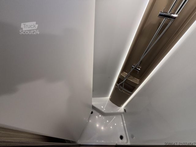 Integraal camper BÜRSTNER Lyseo I 726 G *Dachklima*Solar 180 Watt*4.400 kg