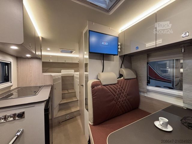 Camping-car semi-intégré BÜRSTNER Lineo T 620 G *Winterpaket*Solar*Navi/RFK*SAT*