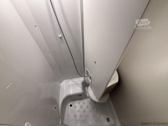 Camping-car semi-intégré BÜRSTNER Lineo T 620 G *Winterpaket*Solar*Navi/RFK*SAT*