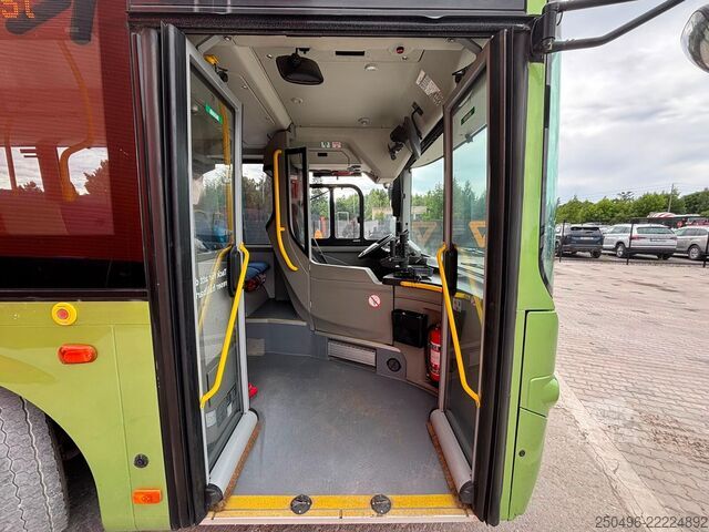 Pilsētas autobuss Volvo B5LHC 7900 4x2 33 SEATS / HYBRID / AC