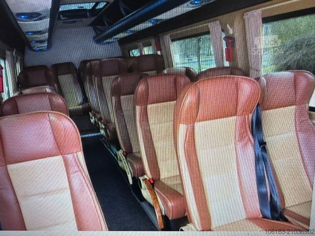 Autocar MERCEDES-BENZ Sprinter 519