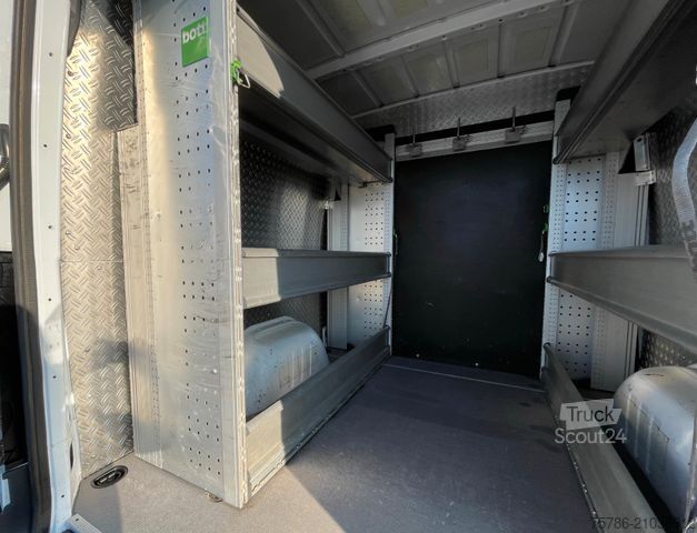 Bestelwagen MERCEDES-BENZ Sprinter 319 CDI 4x4/ 5 Sitze/ Autom./ AC/ LED