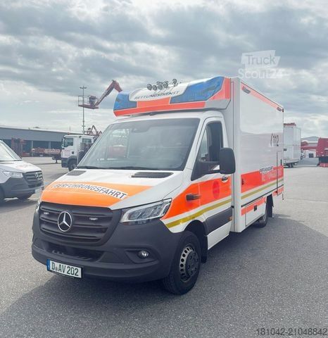Fire truck MERCEDES-BENZ Sprinter Rettungswagen